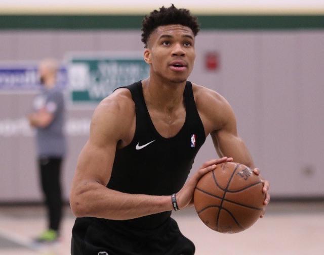 开得越快风 开得越快风